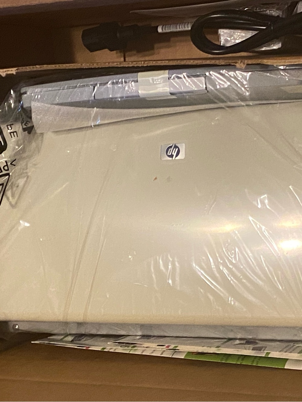 HP Photo Printer - Picture 3 of 5
